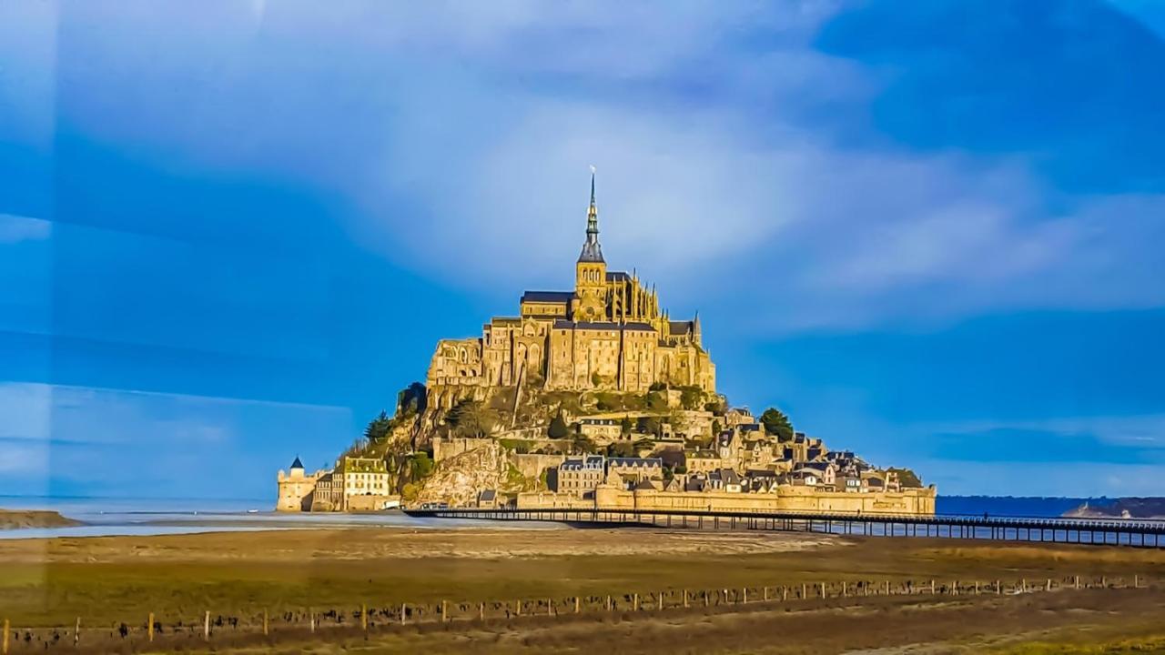Le Village Insolite Yourte Et Roulotte Saint-Benoît-des-Ondes Eksteriør bilde